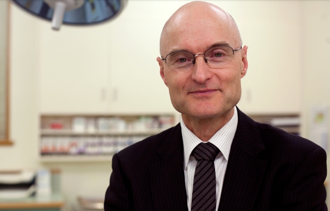 Dr. David Glasson - David Glasson Clinic
